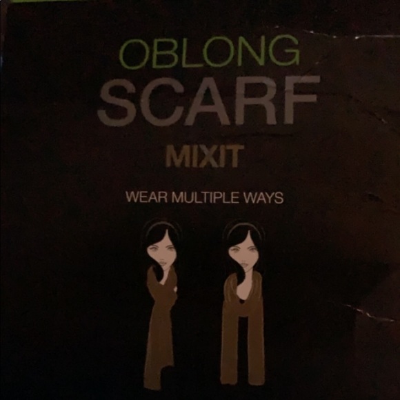 Scarfs - Picture 4 of 5